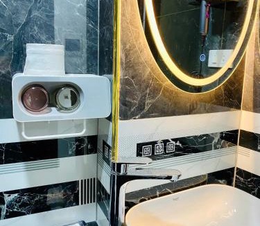 Cong Vi Apartment | TH homestay 12 Dao Tan