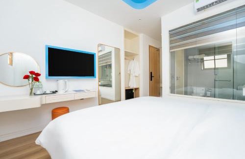 An Thoi Hotel | HUB MULTI 3 HOTEL - Sea & Firework View