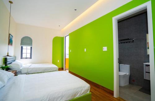Huong Thuy Hotel | AT Homestay Huế