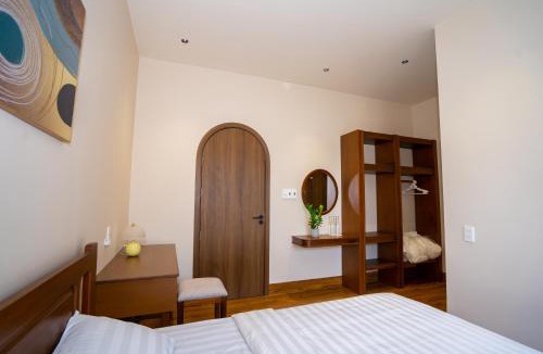 Huong Thuy Hotel | AT Homestay Huế