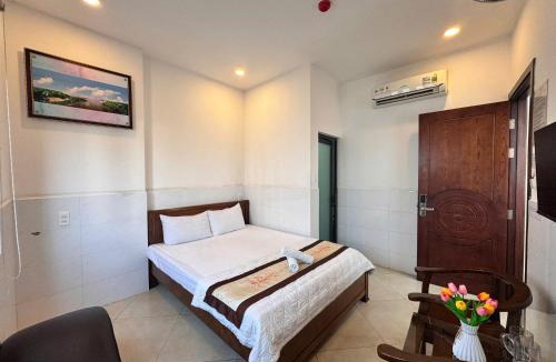 District 12 Hotel | Khách Sạn Thúy An