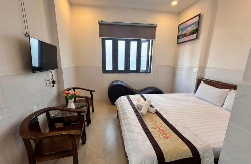 District 12 Hotel | Khách Sạn Thúy An
