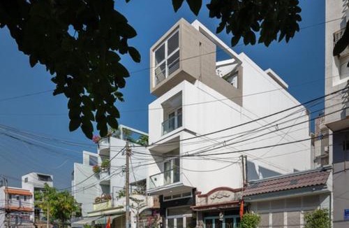 Tan Thuan Dong Apartment | Room With Balcony