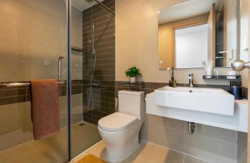 Bach Dang Riverside Apartment | Apartment Luxury Center HCM City with Infinity Pool