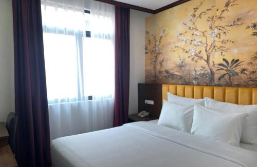 Yen Phu Hotel | Hanoi Central Westlake Hotel