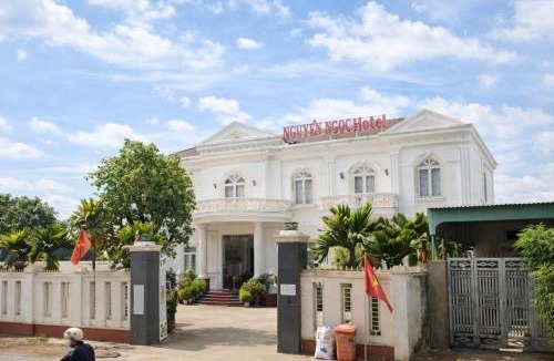 Cu Jut Hotel | Nguyên Ngọc Hotel