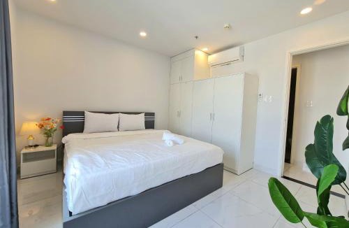 Phuong 8 Apartment | Terra Royal - Luxury Apartment & Hotel