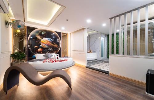 Binh Chanh Hotel | Khách Sạn Phát Tiến