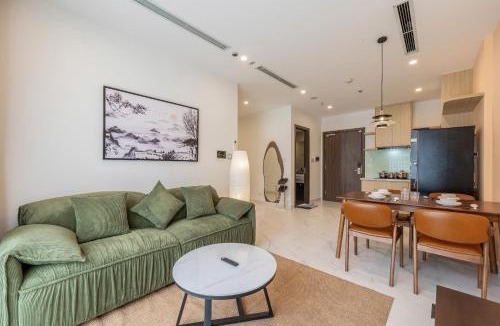 District 9 Apartment | Lucent Home