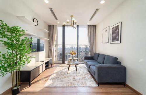Binh Thuan Apartment | Luxury modern apartment at Eco Green Saigon