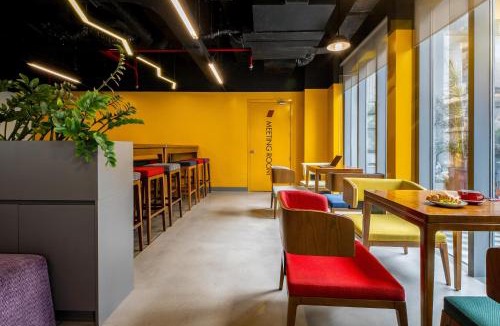 Da Kao Hotel | Wink Saigon Centre, Unscripted by Hyatt - 24 Hours stay