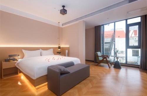 Binh Tan Hotel | Hotel Himalaya 喜马拉雅酒店