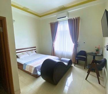 Quang Xuong House | Khách Sạn Phú Gia