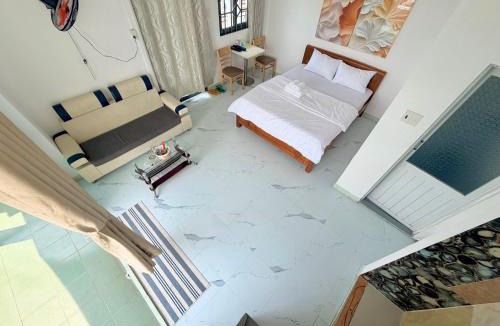 Hang Xanh Hotel | Hàng Xanh Stay