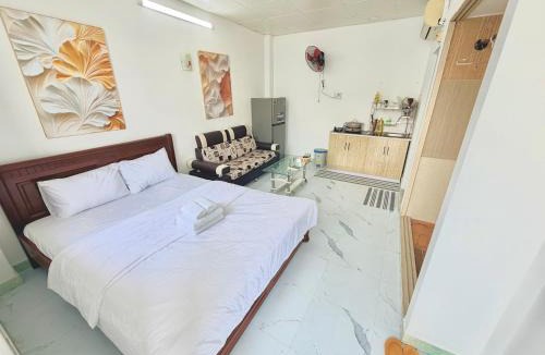 Hang Xanh Hotel | Hàng Xanh Stay