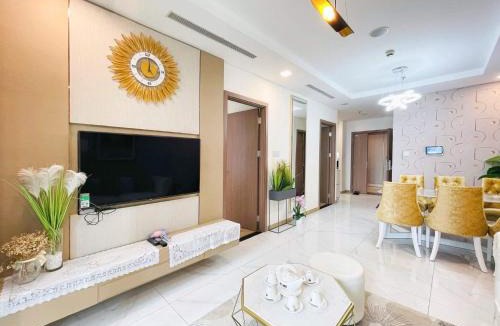 District 10 House | The Fermin Premium Studios