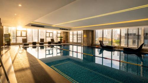 My Đinh Hotel | H-Vista WestGate Suites