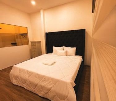 Phuong 6 Hotel | M&A Saigon Center Park Hotel