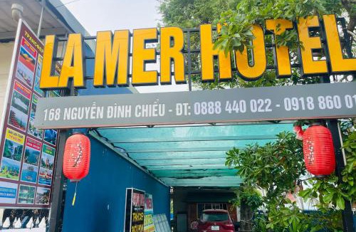 East Ham Tien Beach Hotel | La Mer Mũi Né Hotel