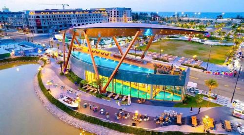 Dong Hoi Villa | Villa 7 phòng 11 Giường Ngủ