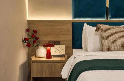 District 12 Hotel | Tran Long Hotel By Urban B