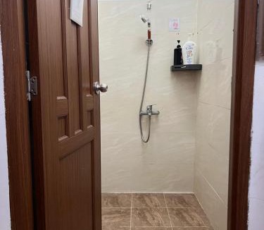 District 1 House | Usagiyah Hotel & Guest House