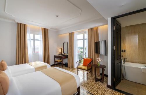 Thanh Ha Hotel | Royal Riverside Hoi An Hotel-Newly Renovated & Reopened