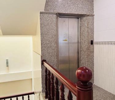 Nui Sam Hotel | Nhà Nghỉ Kim Chi - Trung tâm Miếu Bà Núi Sam