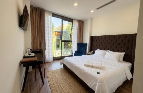 Phuong 6 Hotel | M&A Saigon Center Park Hotel