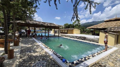 Muong La Hotel | Tao Village Homestay