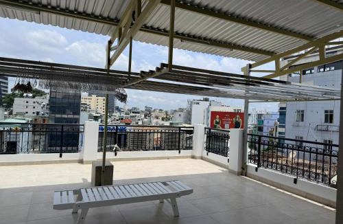 Phuong 6 Apartment | Woody House Premier