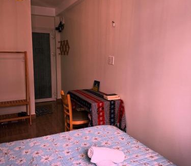 District 1 Hotel | Nhà mình homestay - gần Từ Dũ - tự check-in