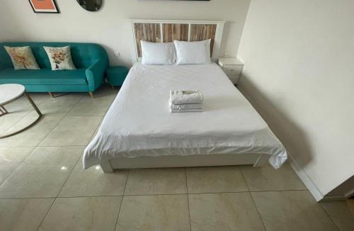 Trung Hoa Nhan Chinh Apartment | Vinhomes D'Capitale Luxury Apartment Hanoi - Hachi Homes