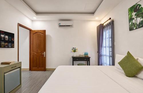 Ba Queo Hotel | Cactusland Hotel Tan Binh Near T3 Station