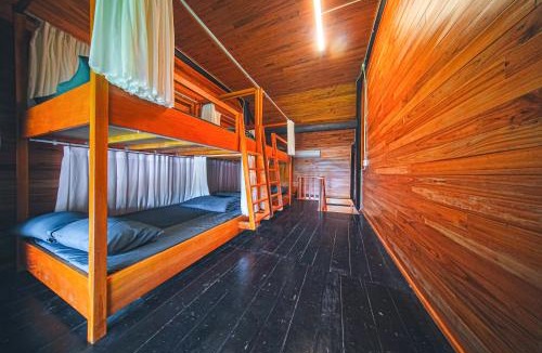 Hoa Vang Hotel | Leaf Village & Farm Làng Lá