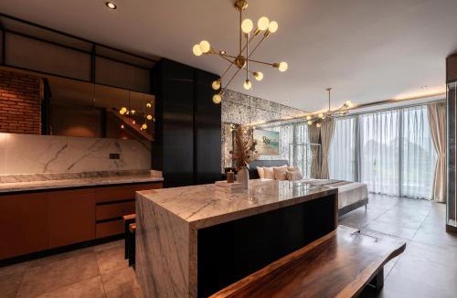An Phu Villa | Interior Villa 7BR with GYM by Raymond