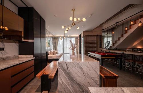 An Phu Villa | Interior Villa 7BR with GYM by Raymond