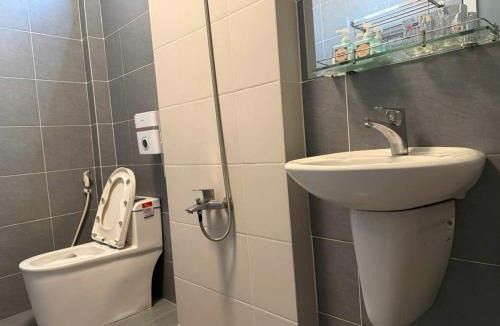 Hoa Thanh House | Long Sơn Homestay Và Villa