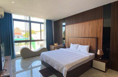 Phu Hoa Hotel | VMona Hotel