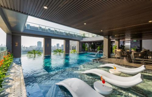Hai Chau Hotel | Tân Phương Nam Galaxy Riverfront