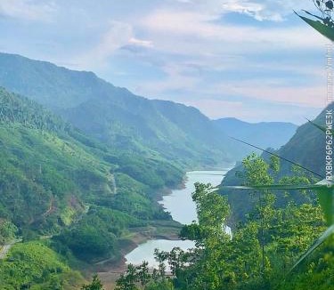 Dong Giang Villa | Đông Giang Sky Villa & Homestay