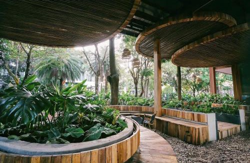 District 9 Cabin | Marina Bến Du Thuyền