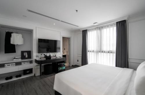 Nguyen Thai Binh Hotel | CityHouse- El Pino Realm at Metro Ben Thanh Market