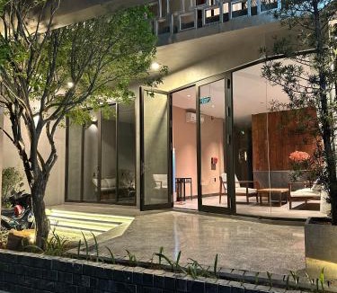 Hue City Centre Hotel | HOA GIO Boutique stay