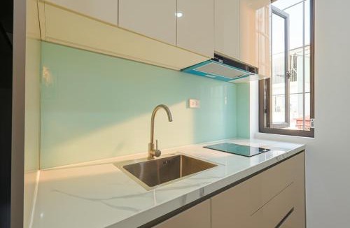 Truc Bach Hotel | Alan Living Hotel and Apartment - Hanoi Center