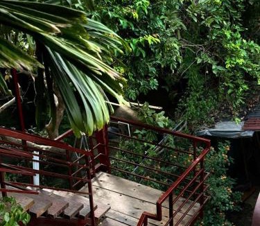 Thuy Xuan Hotel | Cat Bungalow Stay