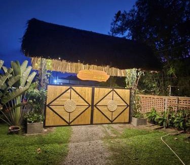 Hiep Ninh Hotel | Homestay CÂY THỊ