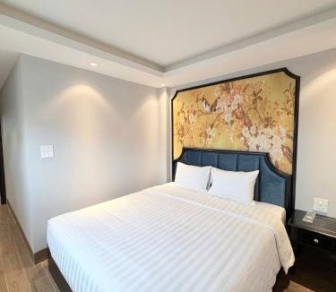 Long Bien Hotel | Hanoi Astoria Homestay Long Biên