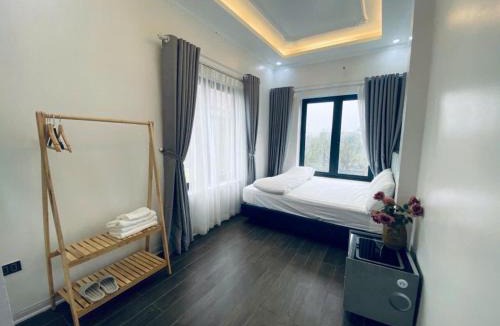 Soc Son Hotel | Thustay Villa