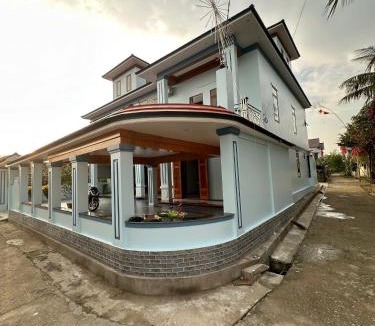 Le Thuy House | Memory Homestay Ông Chung